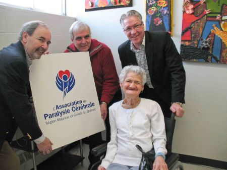 Jean-Guy Dubois (président d'honneur), Serge Lemieux (président de l'Association), Denis Grenon (co-président d'honneur), Mado Toupin (membre)